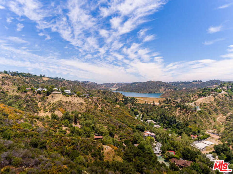 1374 Stradella Road Los Angeles, CA 90077 - Photo 41 of 47 a view of city and mountain