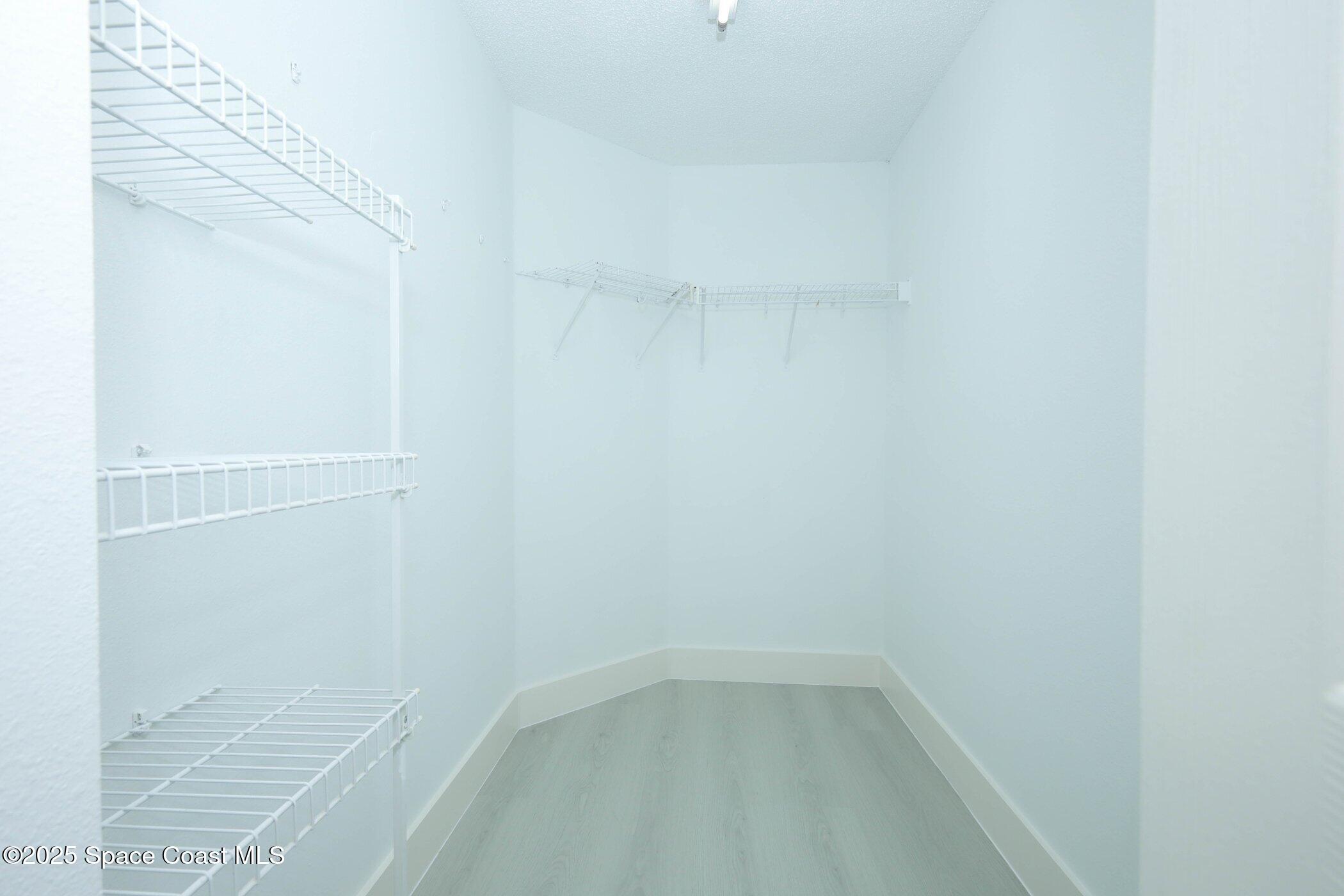 3700 Becontree Place Oviedo, FL 32765 - Photo 21 of 39 a view of a small space