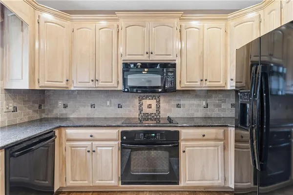 $540,000 | 225 Northeast Misty Meadow Drive, Lee's Summit, MO 64064