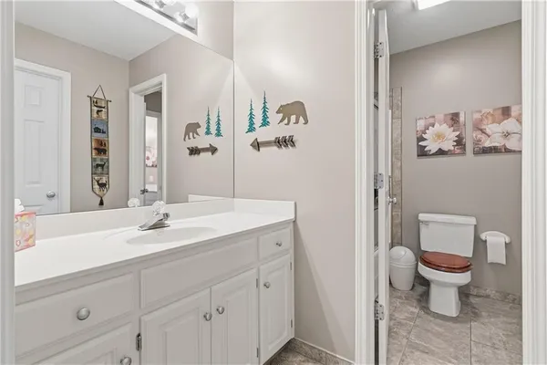 $540,000 | 225 Northeast Misty Meadow Drive, Lee's Summit, MO 64064