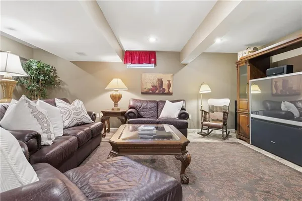 $540,000 | 225 Northeast Misty Meadow Drive, Lee's Summit, MO 64064