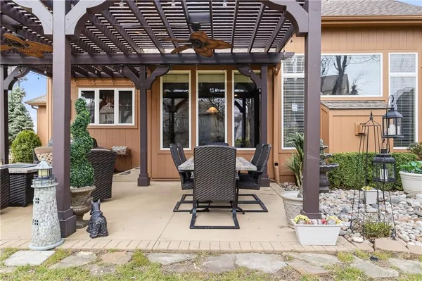 $540,000 | 225 Northeast Misty Meadow Drive, Lee's Summit, MO 64064