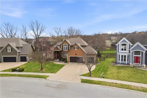 $540,000 | 225 Northeast Misty Meadow Drive, Lee's Summit, MO 64064