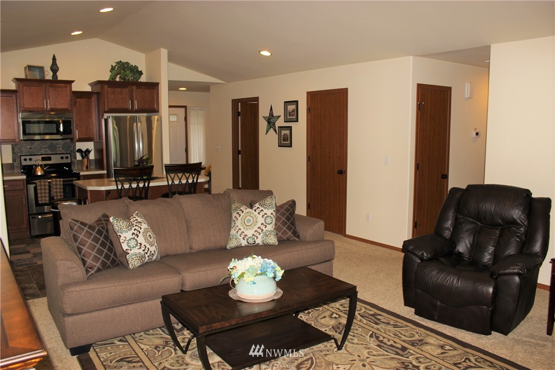 6344 199th Way Southwest Rochester, WA 98579 - Photo 8 of 25
