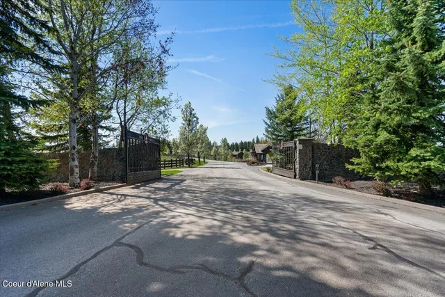 $249,000 | 17028 South Estrella Drive, Coeur D'Alene, ID 83814