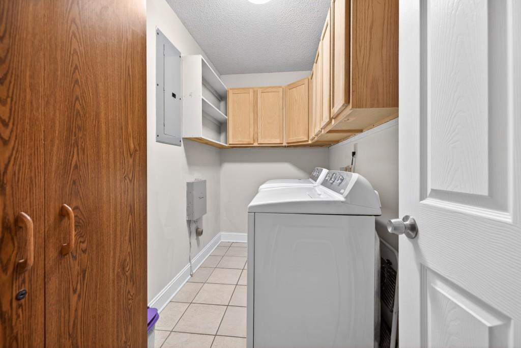 335 Ranger Way Braselton, GA 30517 - Photo 12 of 63 a utility room with a sink washer and dryer