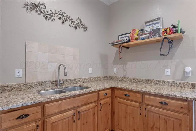 $685,000 | 1000 Canyon Parkway, Canyon, TX 79015