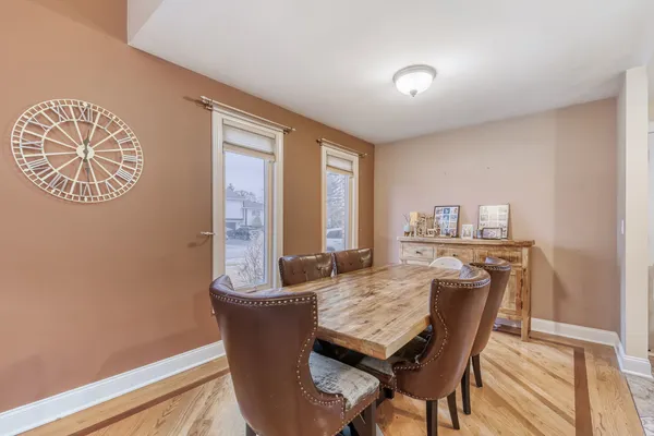 $3,100 | 7642 West 92nd Place, Hickory Hills, IL 60457