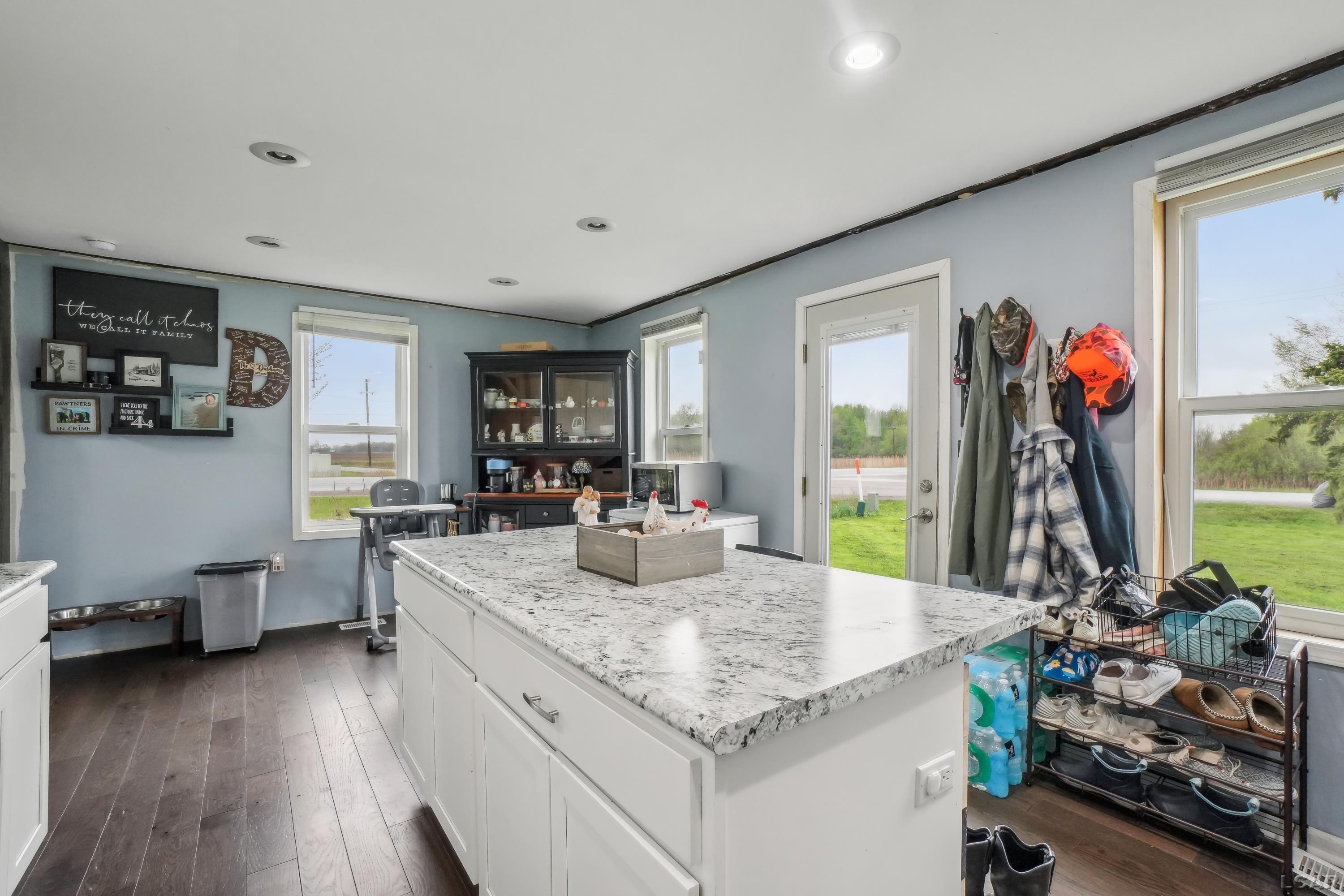 5200 Dennison Road Dundee, MI 48131 - Photo 9 of 44