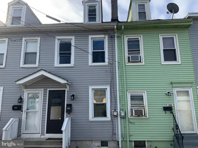 $1,850 | 228 Orange Street, Gloucester City, NJ 08030