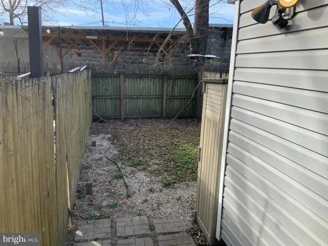 $1,850 | 228 Orange Street, Gloucester City, NJ 08030