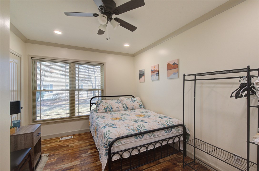 202 East Jones Avenue Pickens, SC 29671 - Photo 27 of 33