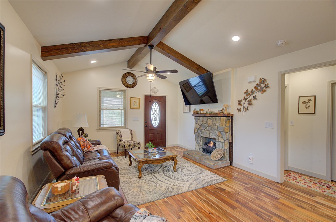 202 East Jones Avenue Pickens, SC 29671 - Photo 9 of 33