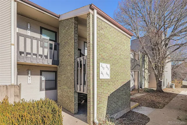 $250,000 | 3550 South Harlan Street, Unit 242, Denver, CO 80235