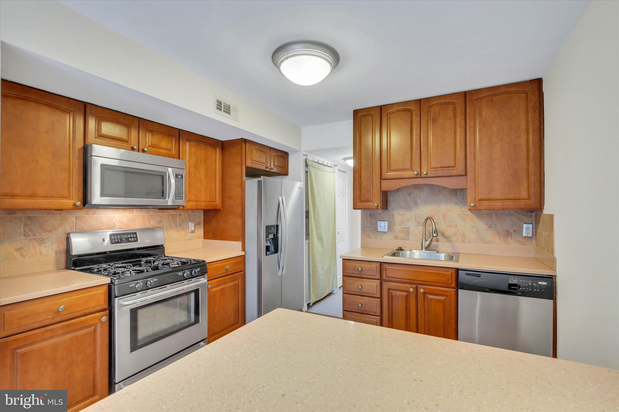 2044 Royal Fern Court, Unit 1A Reston, VA 20191 - Photo 19 of 35