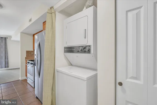 $290,000 | 2044 Royal Fern Court, Unit 1A, Reston, VA 20191