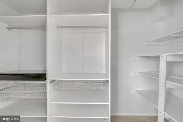 $290,000 | 2044 Royal Fern Court, Unit 1A, Reston, VA 20191