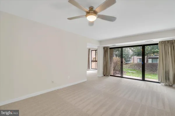 $290,000 | 2044 Royal Fern Court, Unit 1A, Reston, VA 20191