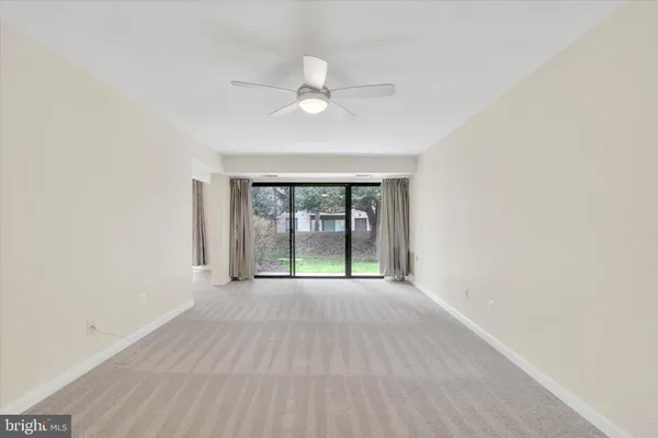 $290,000 | 2044 Royal Fern Court, Unit 1A, Reston, VA 20191