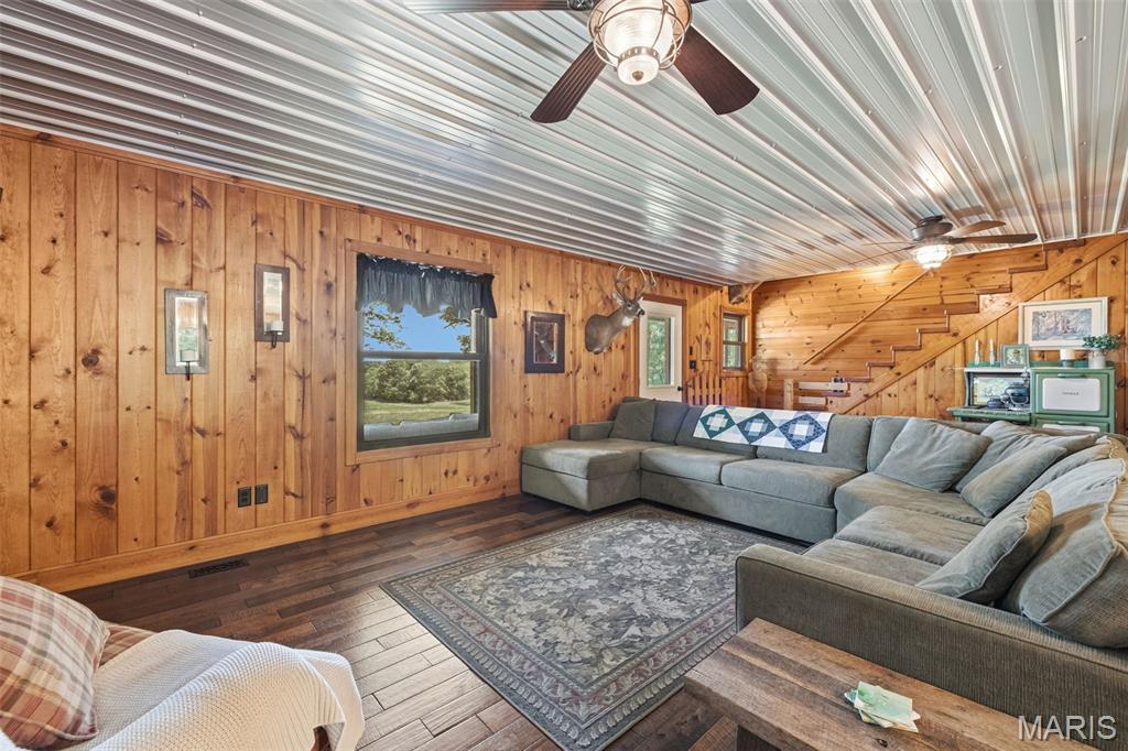 2276 Old Fredericktown Road Farmington, MO 63640 - Photo 10 of 50 Gallery Image 10
