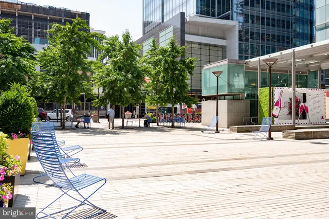 $334,950 | 1011 Arlington Boulevard, Unit 1112, Arlington, VA 22209