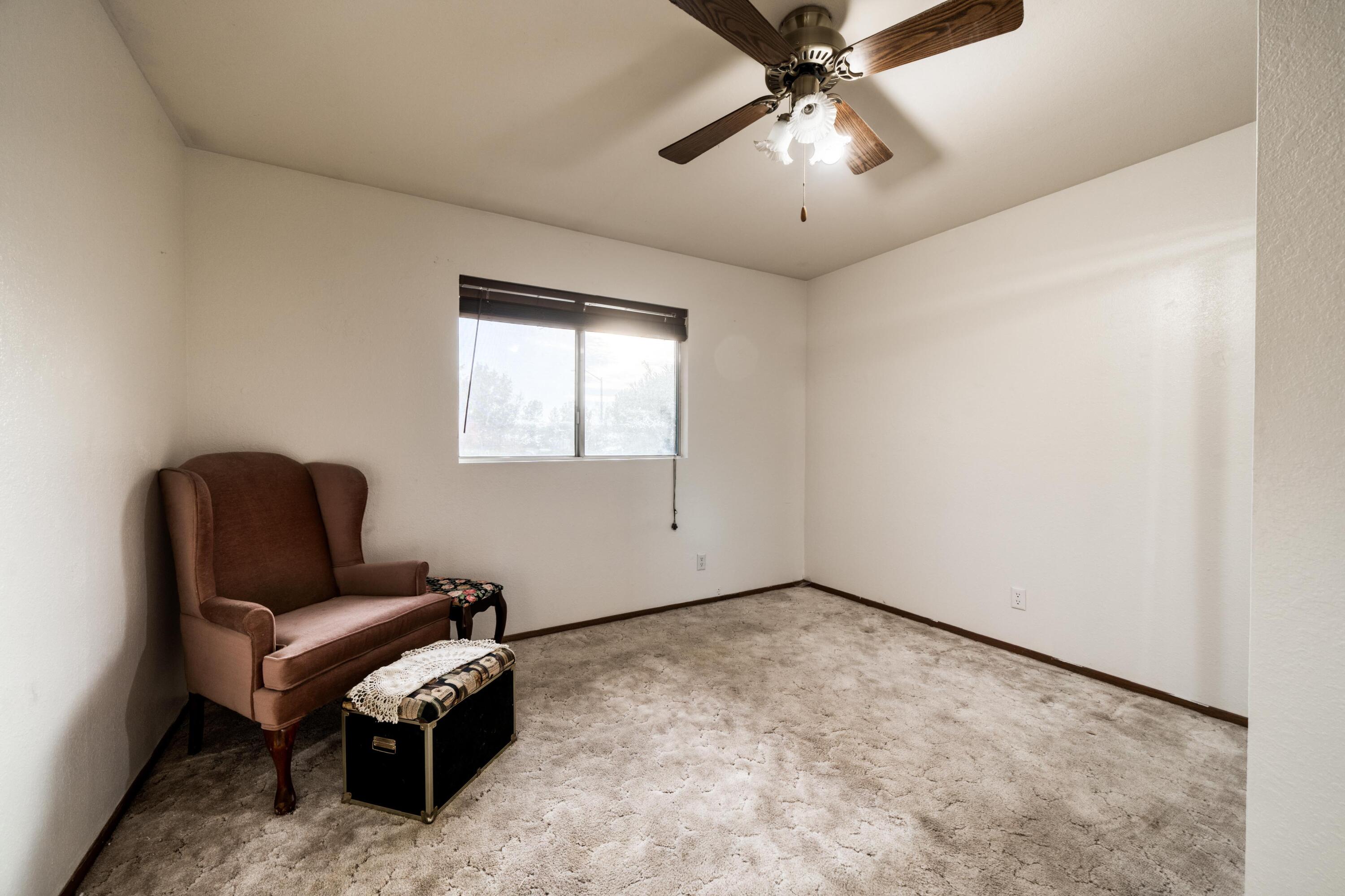2274 Jessica Way Redding, CA 96002 - Photo 12 of 18 a living room with furniture