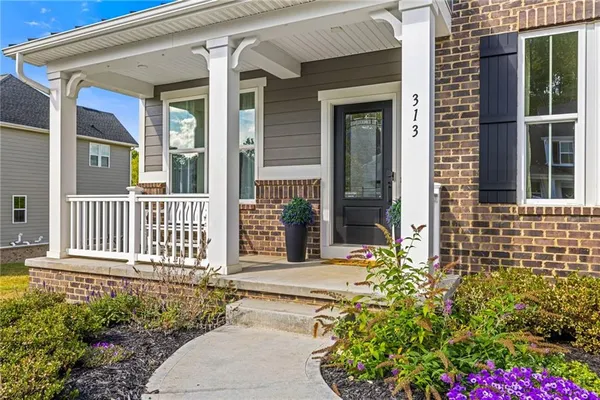 a view of an outdoor space and a yard