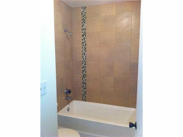 $1,950 | 2183 Southwest 80th Terrace, Unit 2183, Miramar, FL 33025