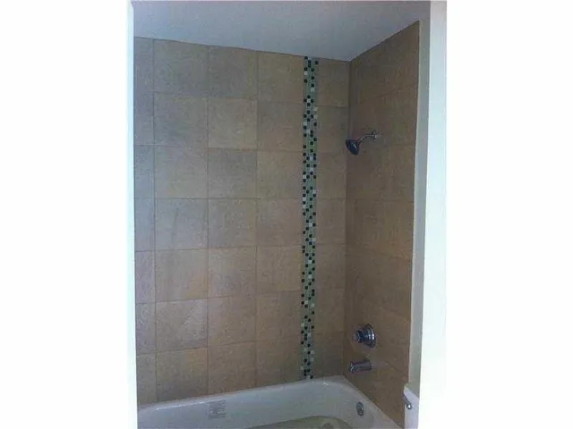 $1,950 | 2183 Southwest 80th Terrace, Unit 2183, Miramar, FL 33025