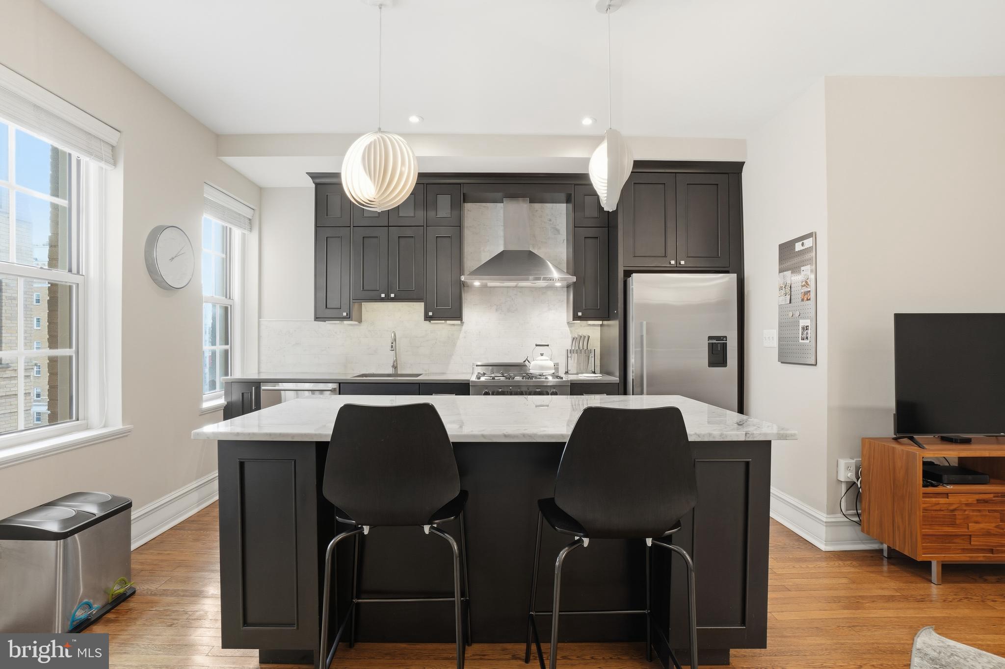 1801 16th Street Northwest, Unit 501 Washington, DC 20009 - Photo 5 of 27 Amazing kitchen!