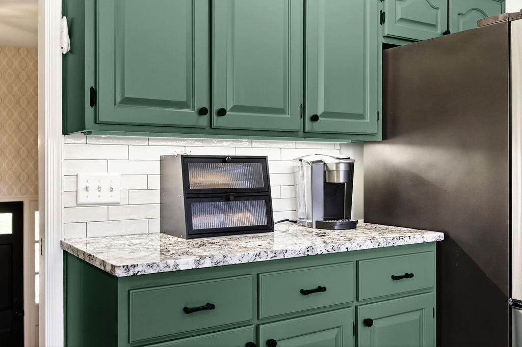 224 Meadowbrook Road Staunton, VA 24401 - Photo 7 of 59