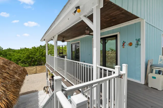 $1,850,000 | 3746 Park Avenue, Big Pine Key, FL 33043