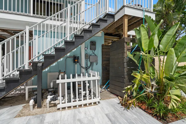 $1,850,000 | 3746 Park Avenue, Big Pine Key, FL 33043