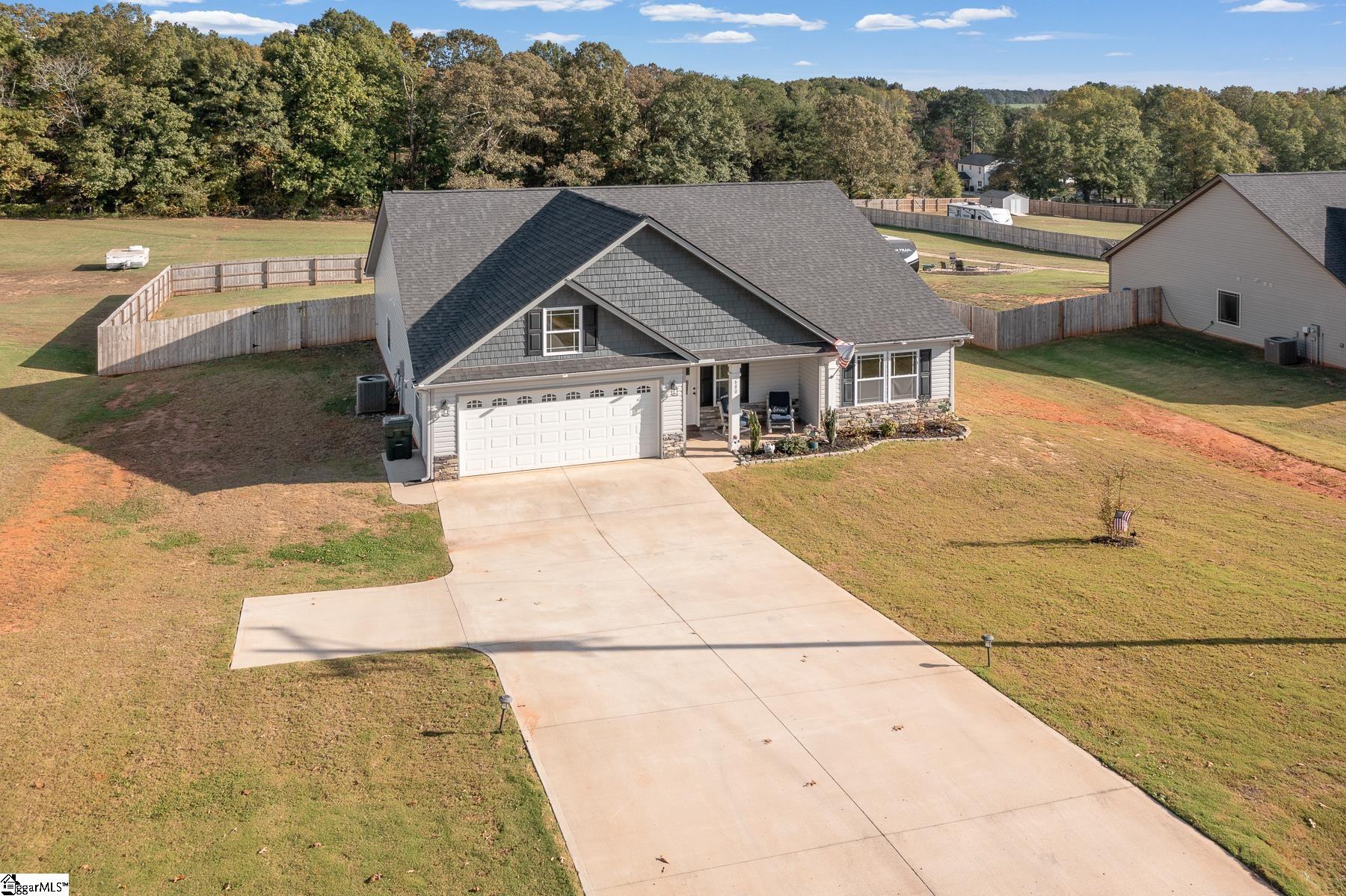 680 Sloan Road Lyman, SC 29365 - Photo 2 of 29