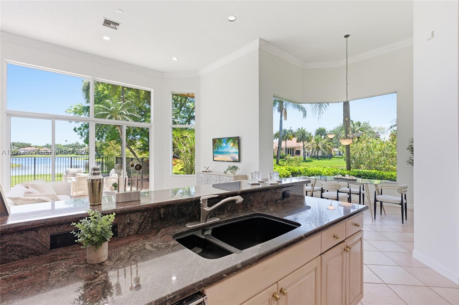 3160 Paddock Road Weston, FL 33331 - Photo 10 of 30