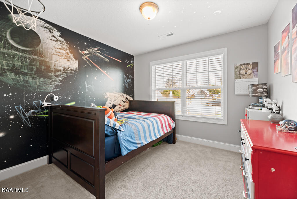 171 Crossroads Boulevard Oak Ridge, TN 37830 - Photo 17 of 29 Bedroom 2