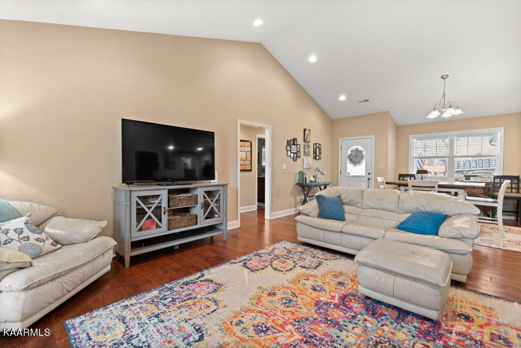 171 Crossroads Boulevard Oak Ridge, TN 37830 - Photo 7 of 29 Living Room/Open Concept