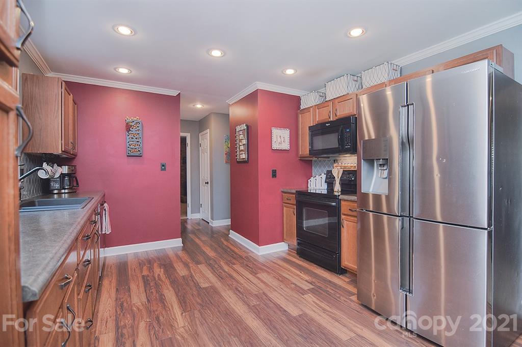 11337 Torino Road Matthews, NC 28105 - Photo 3 of 36 Gallery Image 3