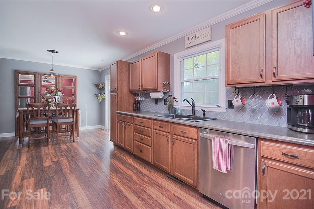 11337 Torino Road Matthews, NC 28105 - Photo 5 of 36 Gallery Image 5