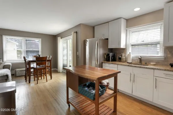 $2,550 | 34 Pemberwick Road, Unit 1, Greenwich, CT 06831