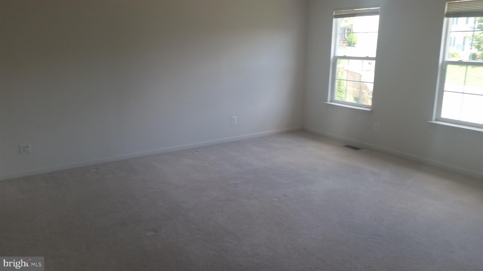 10408 Navarone Place Manassas, VA 20110 - Photo 22 of 31 Large master bedroom