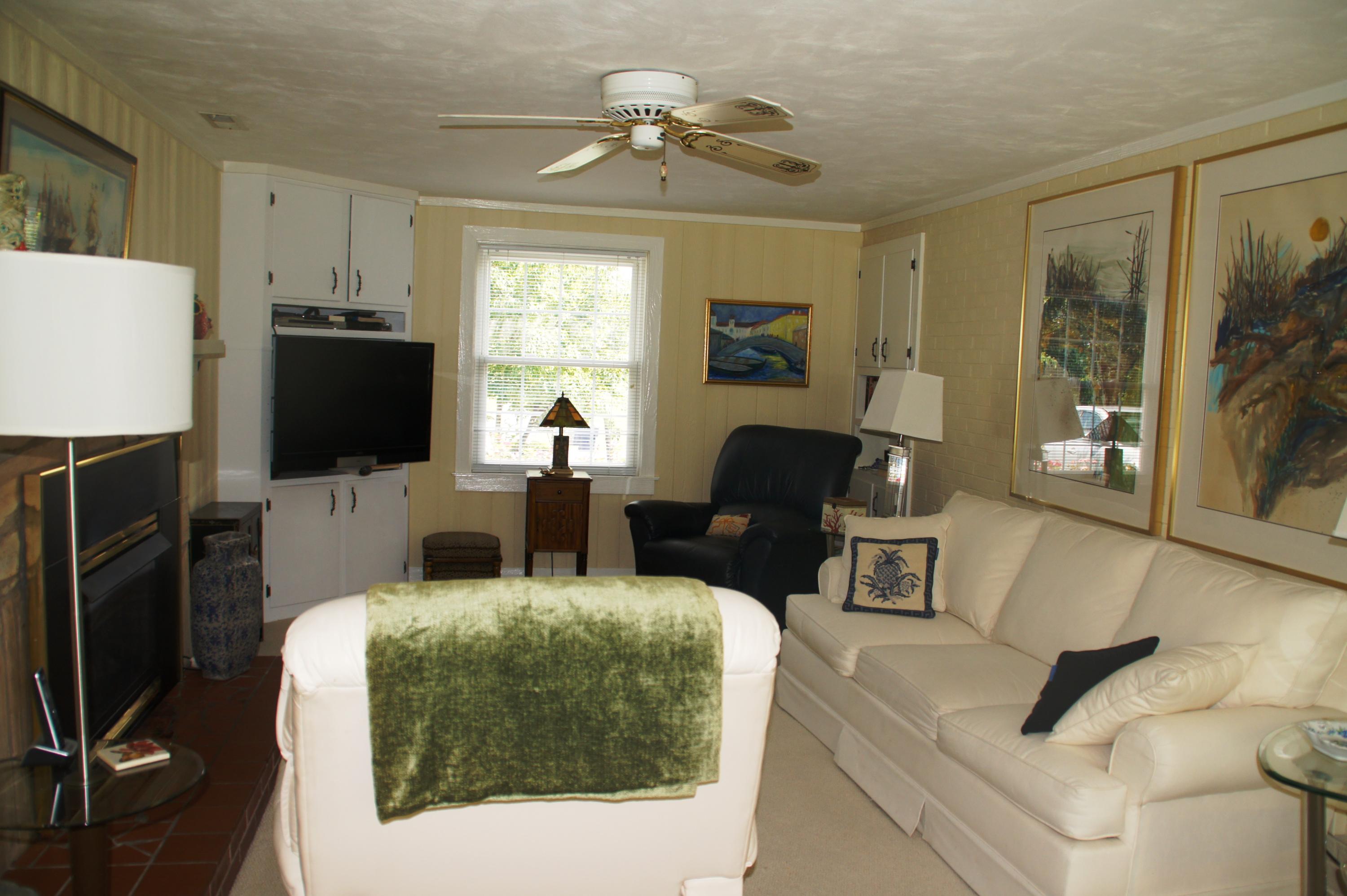 3509 Windsor Road Roanoke, VA 24018 - Photo 18 of 41 Family Room
