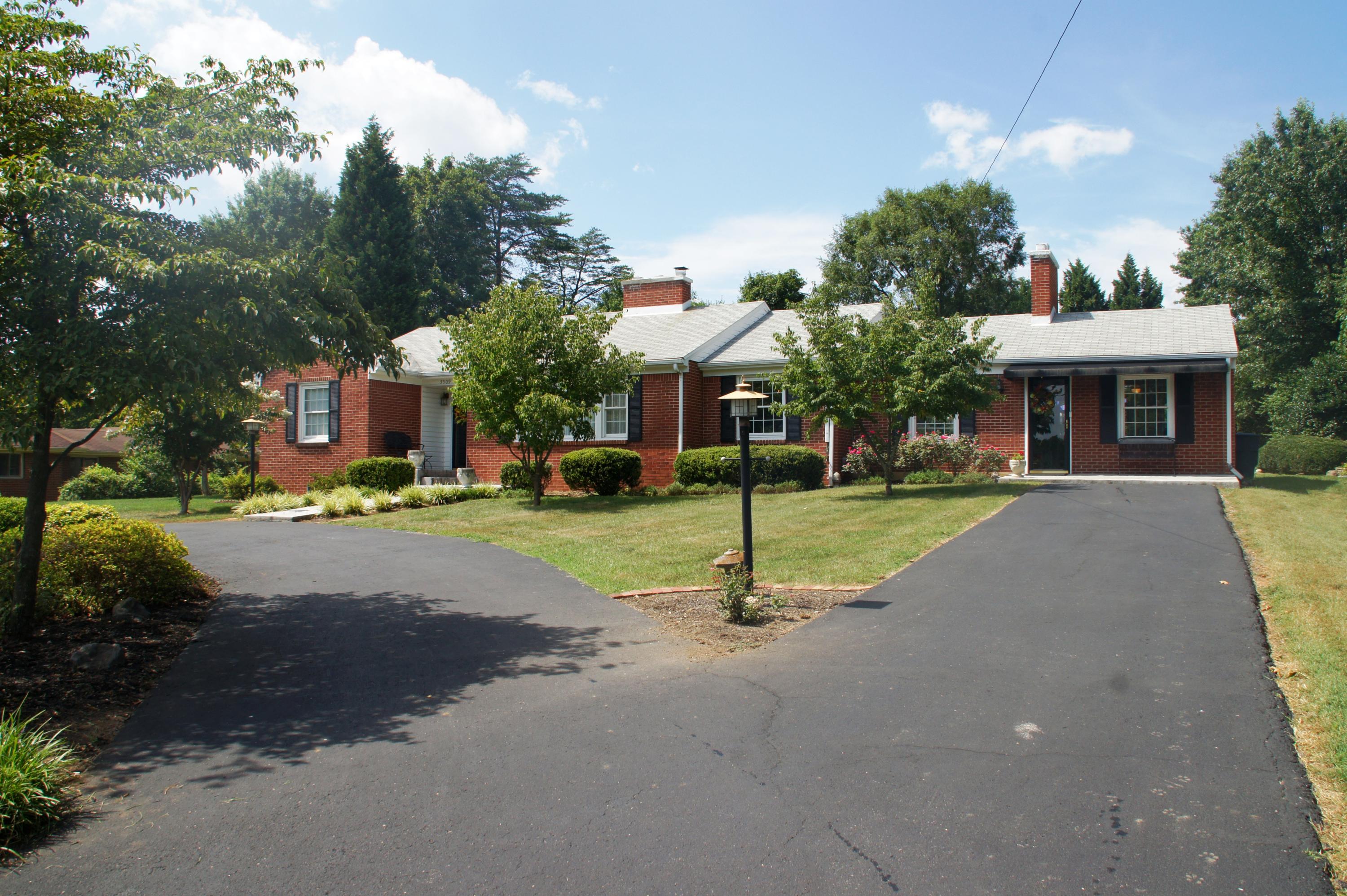 3509 Windsor Road Roanoke, VA 24018 - Photo 38 of 41 Circle Drive