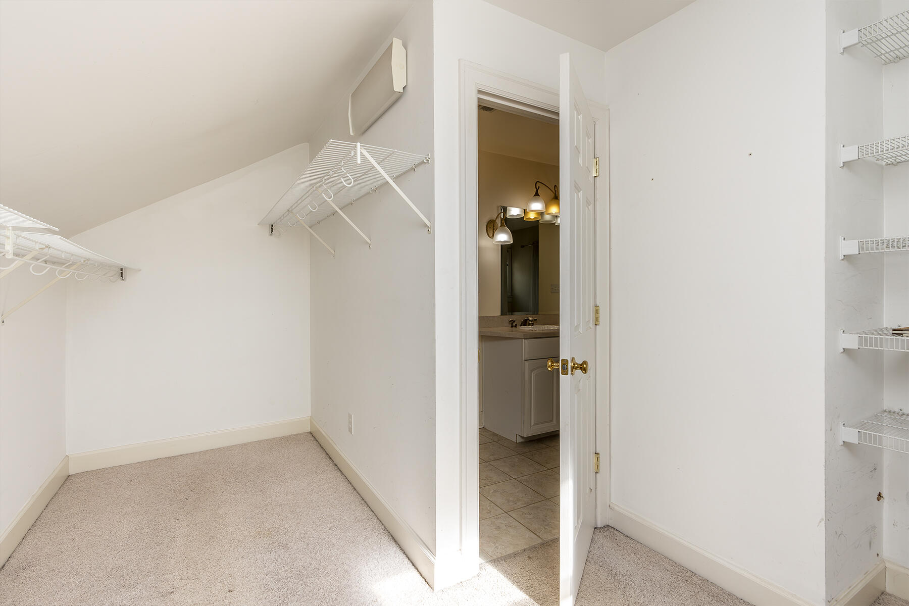 406 Chinoe Road Lexington, KY 40502 - Photo 28 of 36 406chinoe33