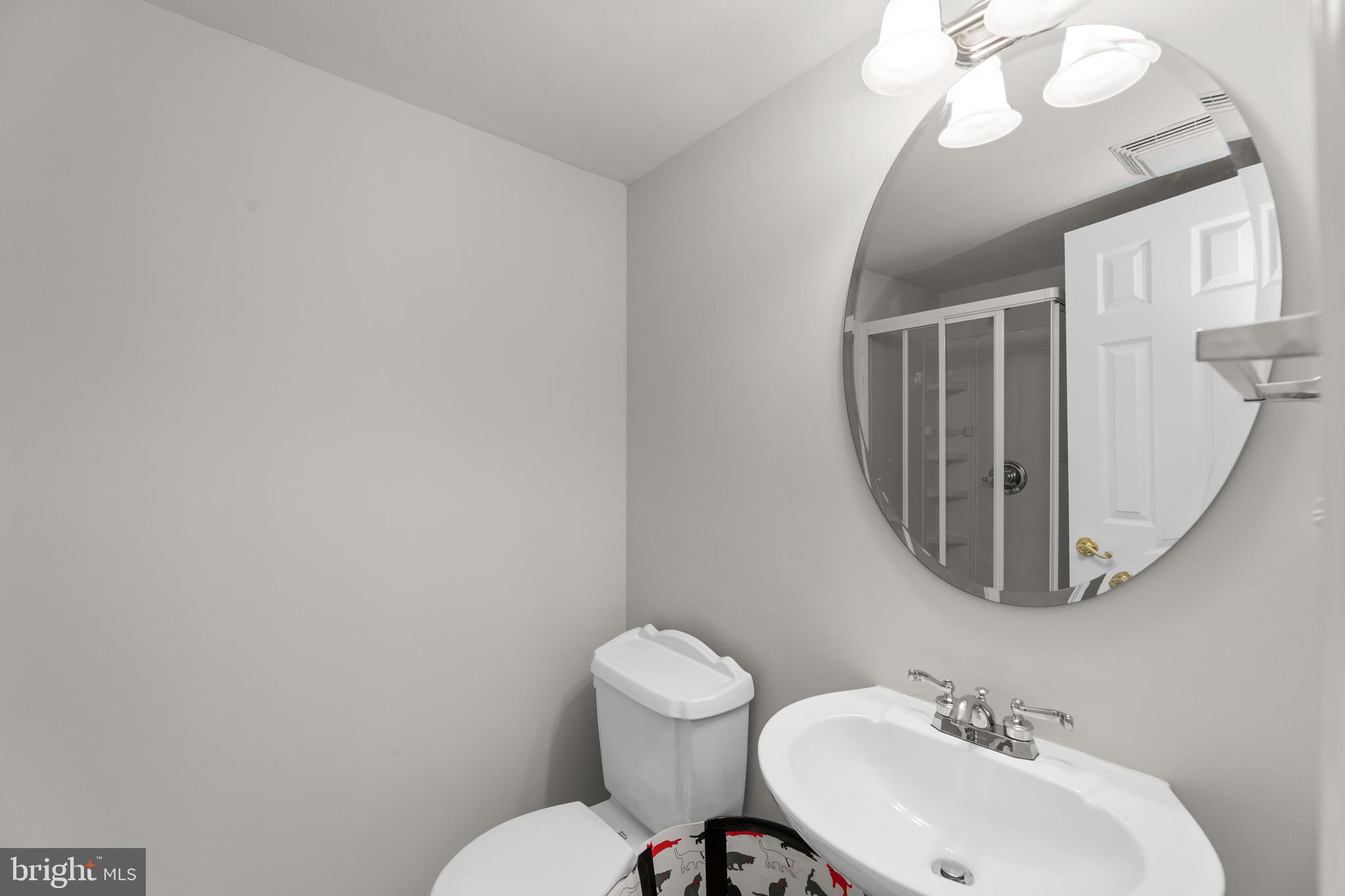 449 17th Street Southeast Washington, DC 20003 - Photo 22 of 31 Gallery Image 22