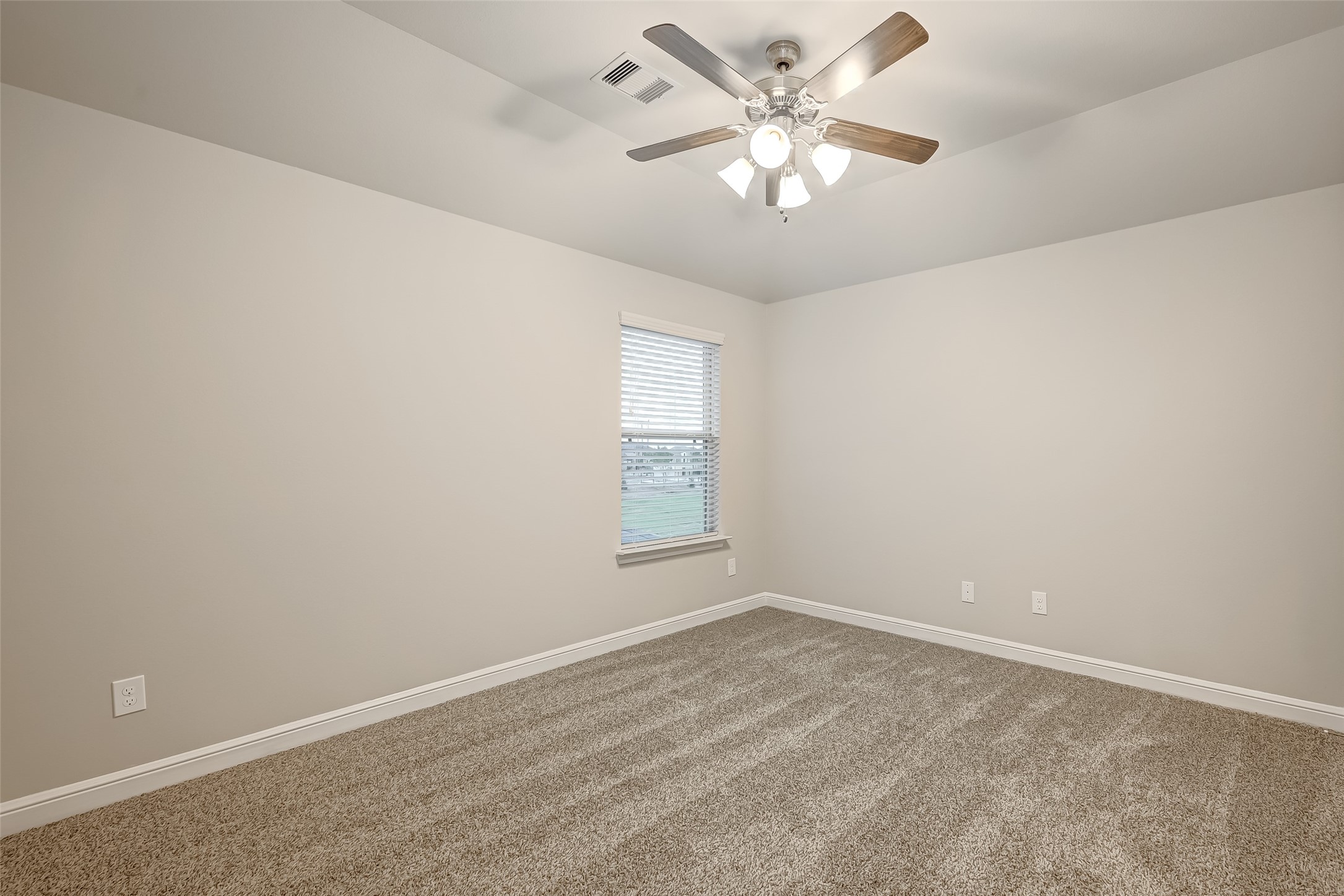 3327 Learning Tree Lane Rosenberg, TX 77471 - Photo 35 of 50 1st Floor secondary bedroom #3 with walk-in closet