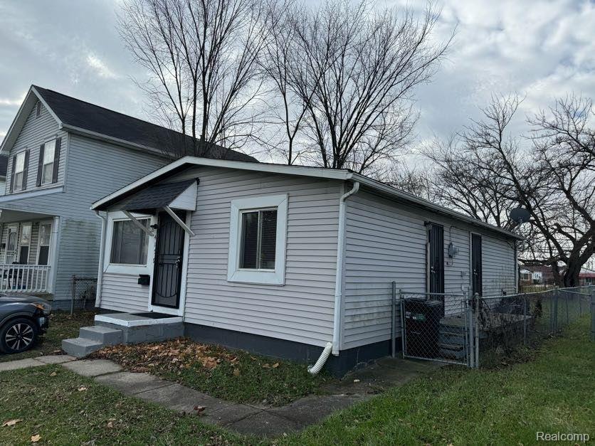 4159 Springle Street Detroit, MI 48215 - Photo 2 of 7