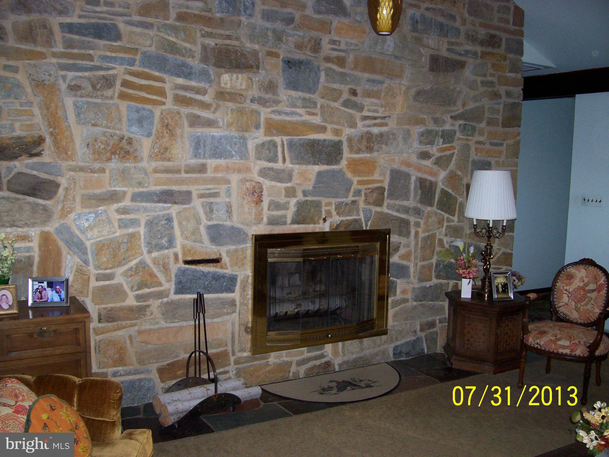 2609 Enterprise Road Bowie, MD 20721 - Photo 10 of 24 Living Room