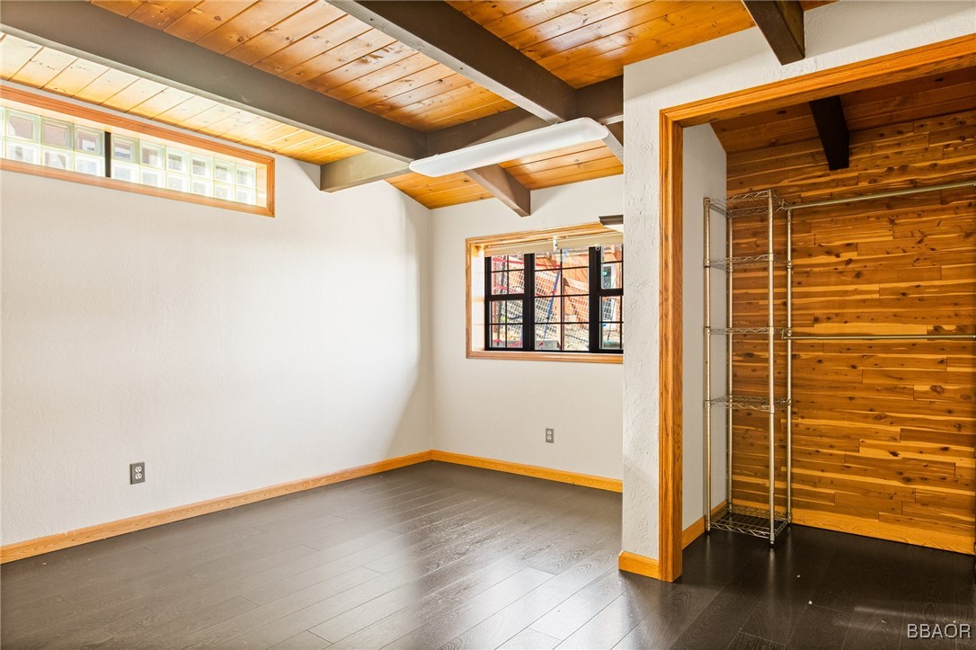 28971 Banff Drive Lake Arrowhead, CA 92352 - Photo 23 of 46 a view of an empty room