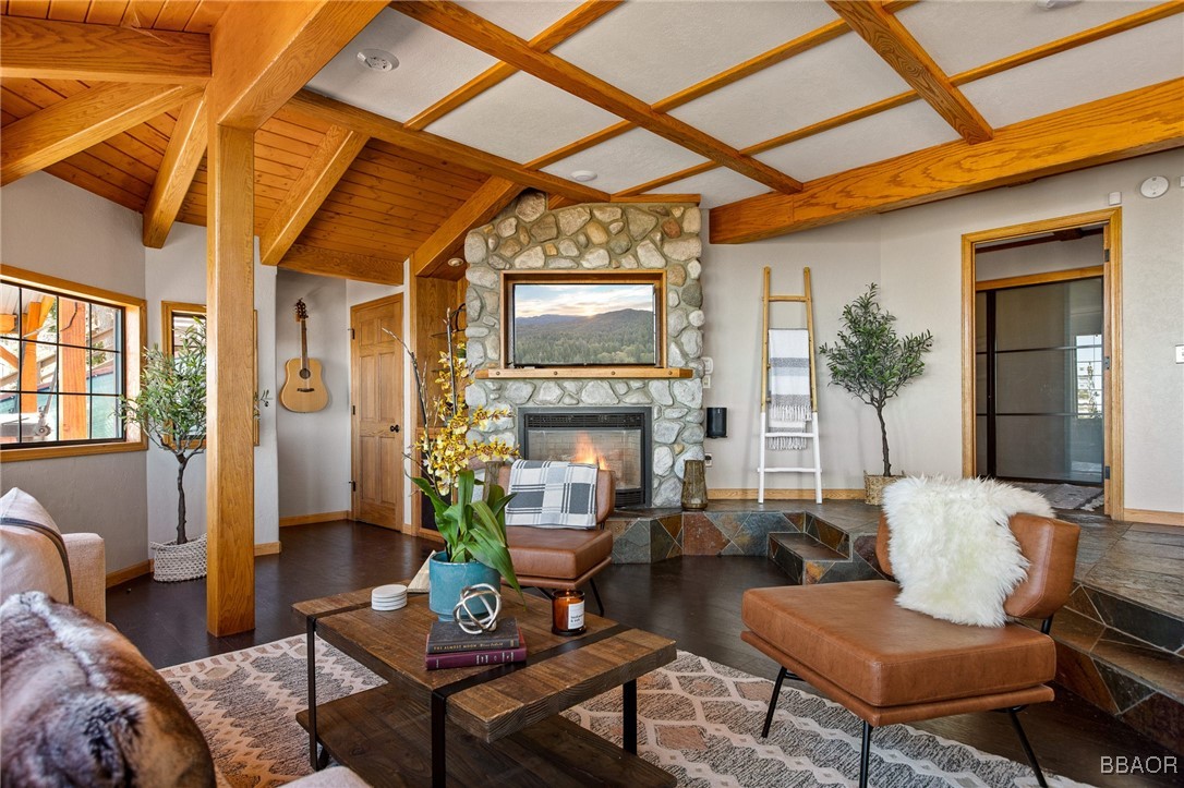 28971 Banff Drive Lake Arrowhead, CA 92352 - Photo 5 of 46 a living room with furniture and a fireplace